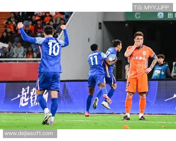 【中超】路易斯头球 申花1比0新鹏城保存争冠期望